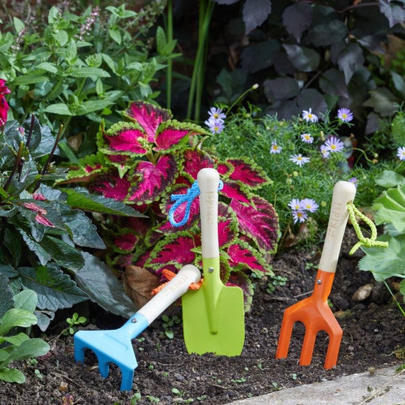 Carousel navigation image position 3 of 4