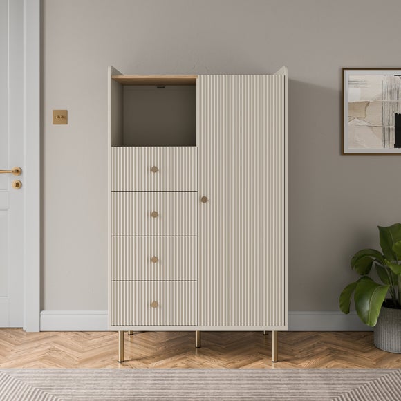 Georgi Small Wardrobe