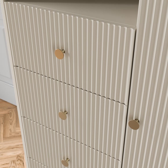 Carousel navigation image position 4 of 8