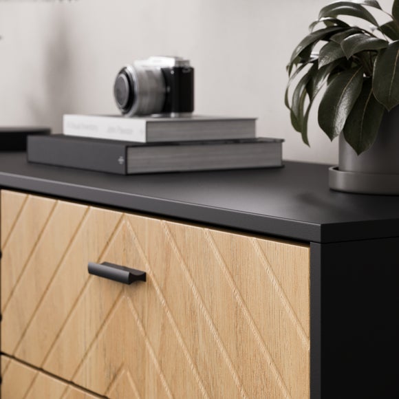 Carousel navigation image position 4 of 8