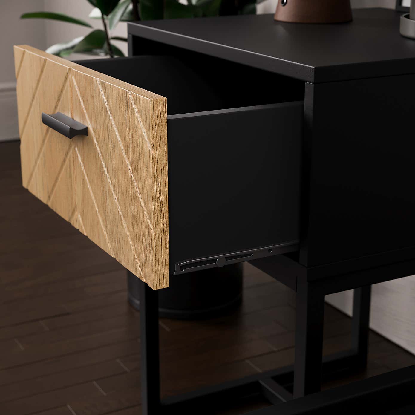 Carousel zoom image position 4 of 8