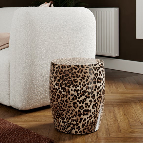 Carousel navigation image position 3 of 8