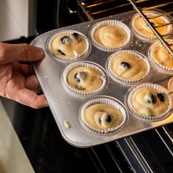 Carousel navigation image position 3 of 7