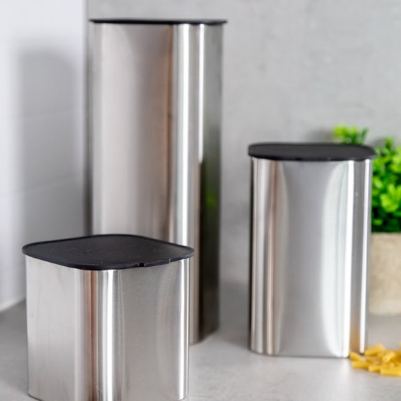 Carousel navigation image position 3 of 7