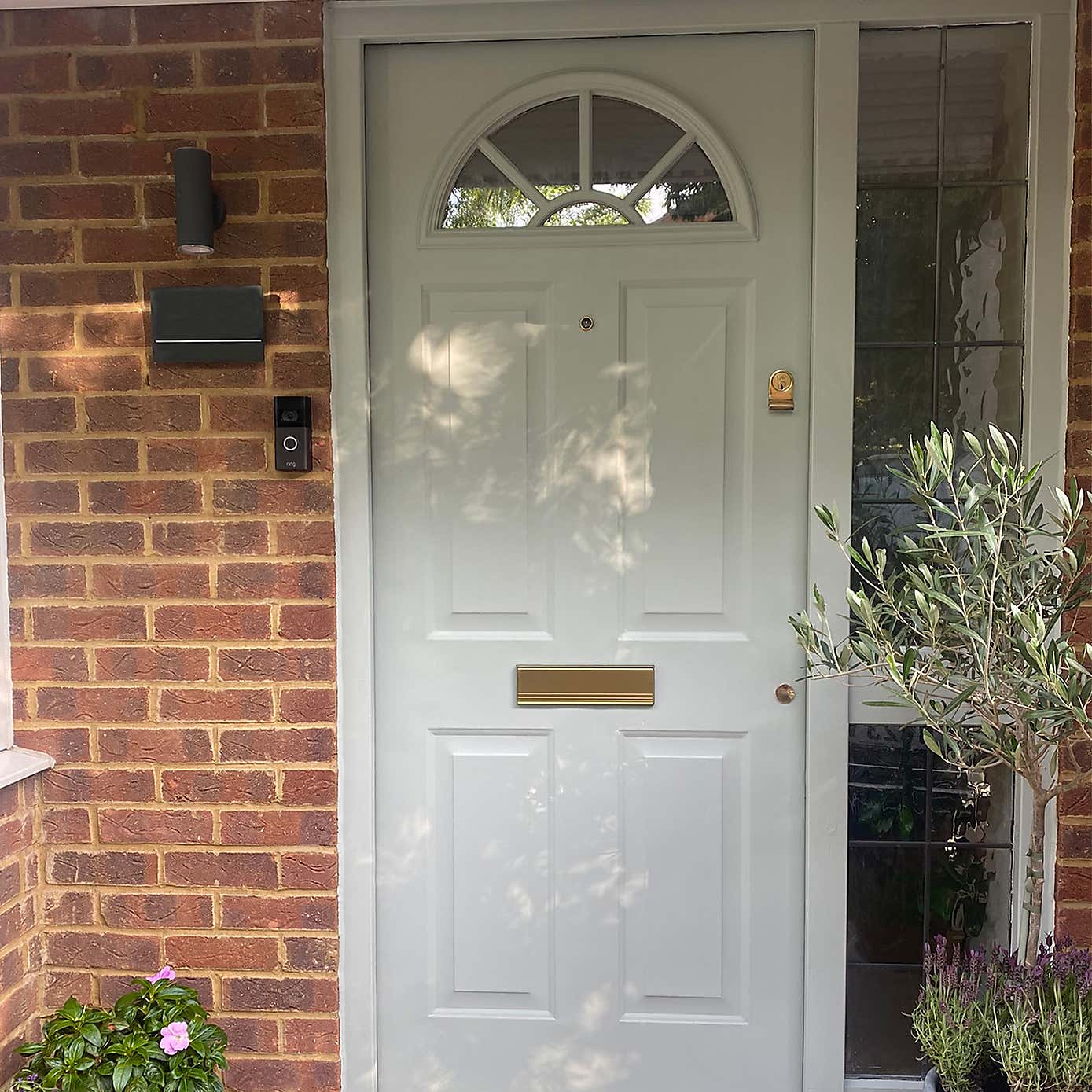 Carousel zoom image position 8 of 9