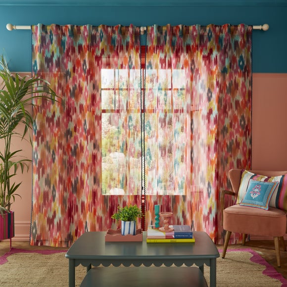 Carousel navigation image position 3 of 5