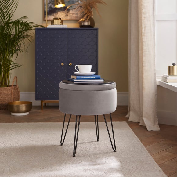 Carousel navigation image position 2 of 8