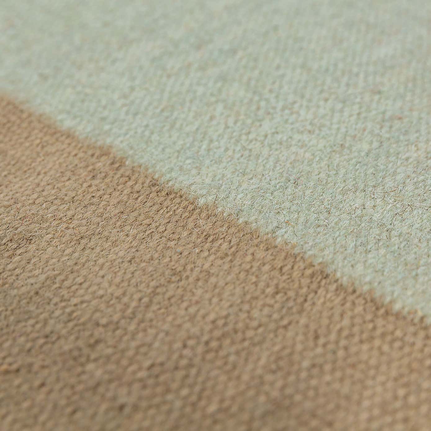 Carousel zoom image position 2 of 6