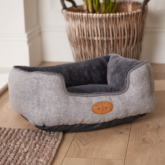 View Banbury & Co Herringbone Pet Bed View Banbury & Co Herringbone Pet Bed