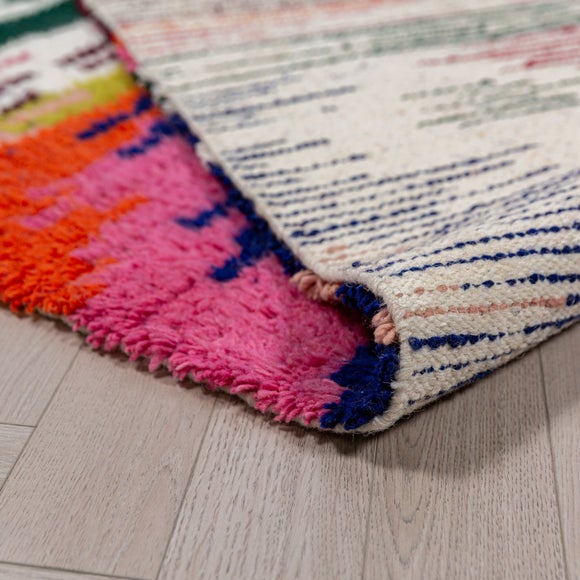 Carousel navigation image position 4 of 7