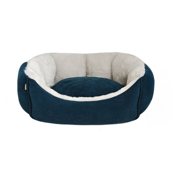 Dream Paws Scalloped Pet Bed
