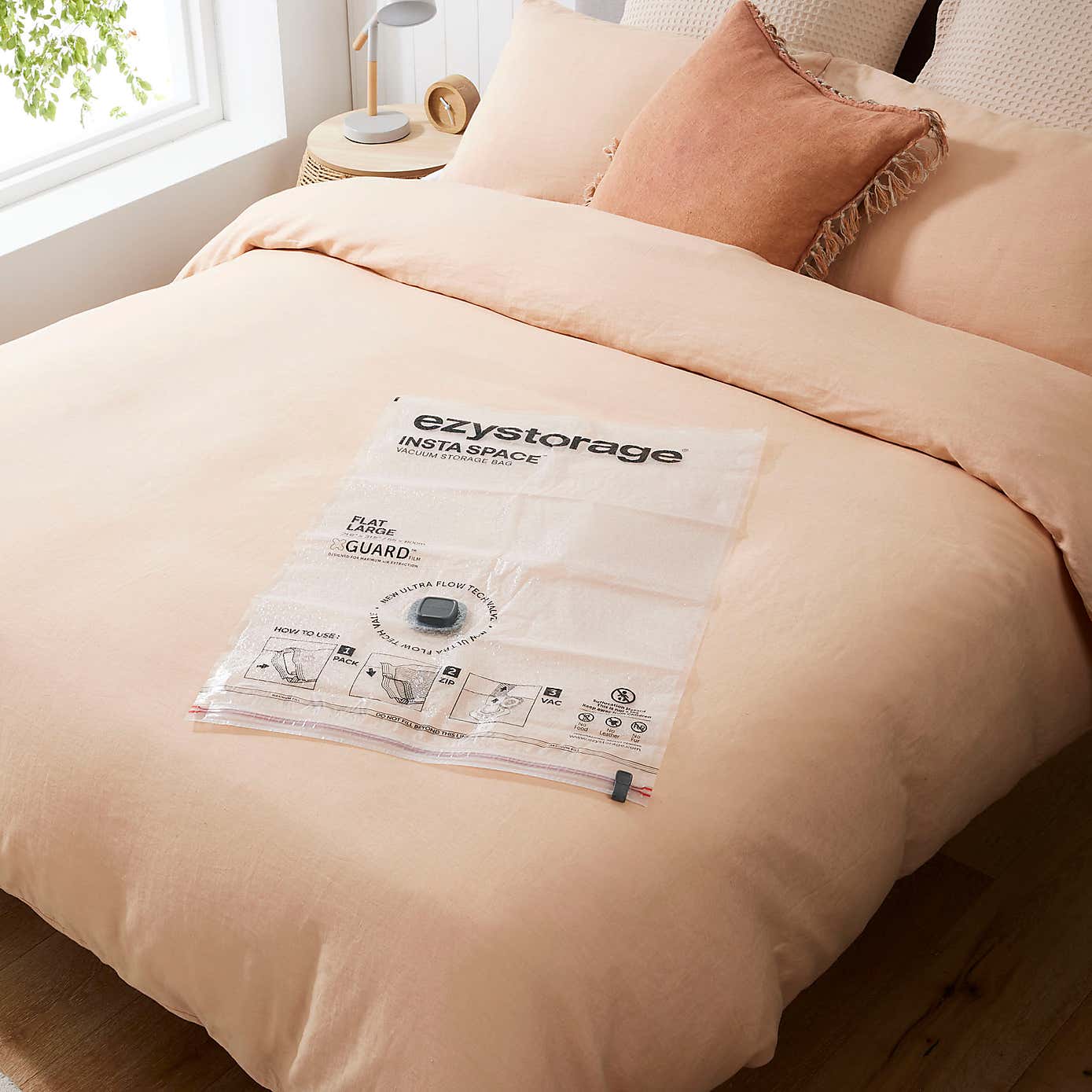 Carousel zoom image position 3 of 3