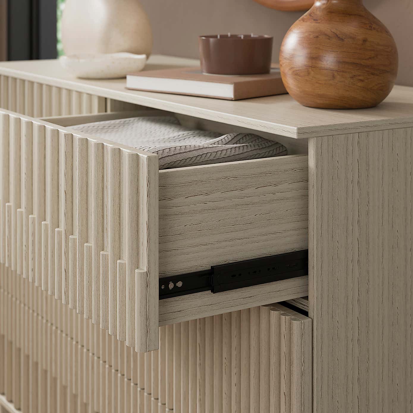 Carousel zoom image position 3 of 8