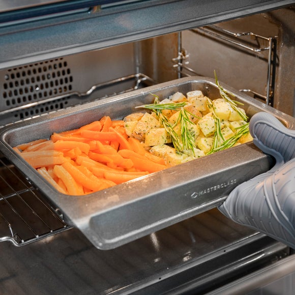 Carousel navigation image position 2 of 7