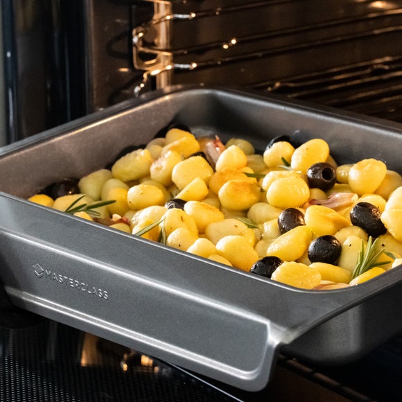 Carousel navigation image position 3 of 7