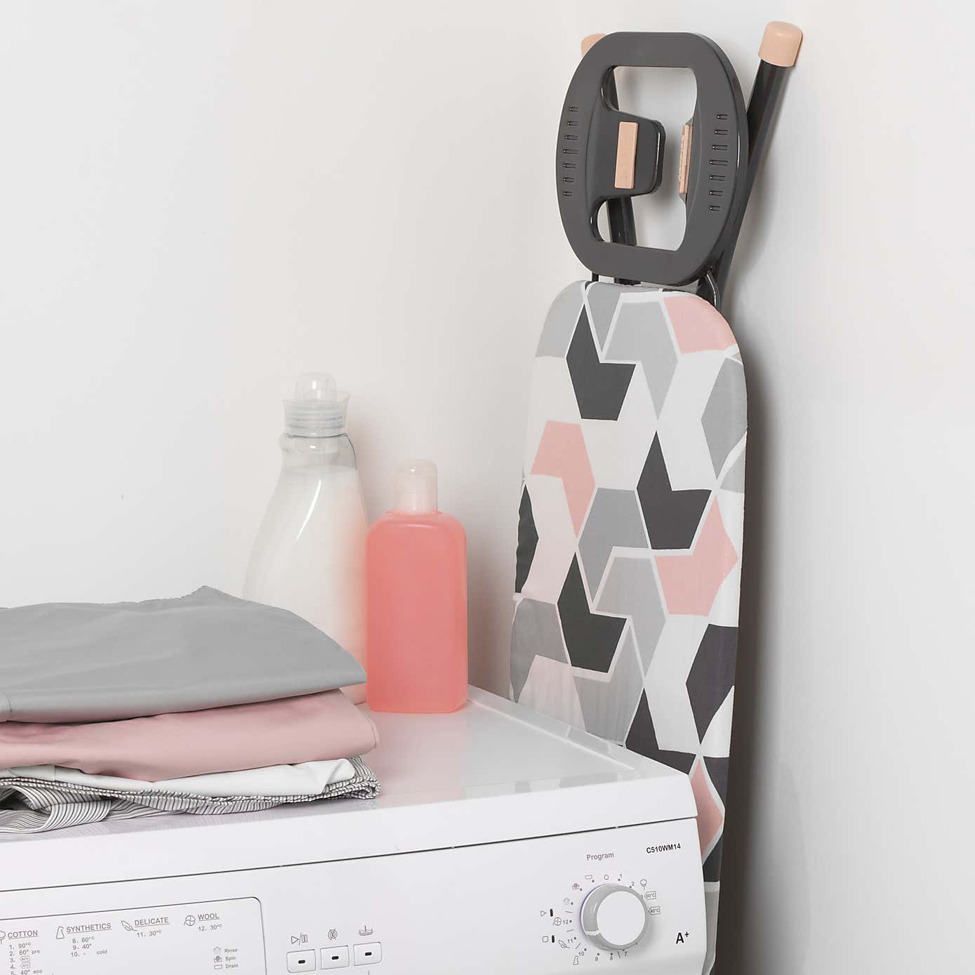 Carousel zoom image position 2 of 6