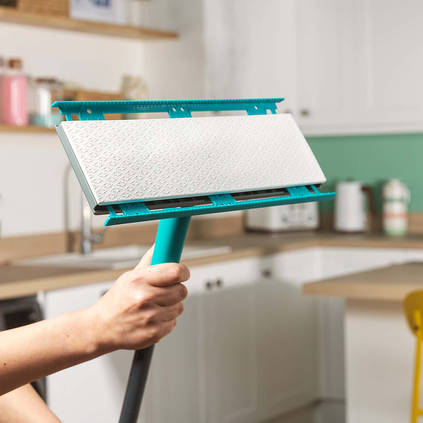 Carousel zoom image position 2 of 6