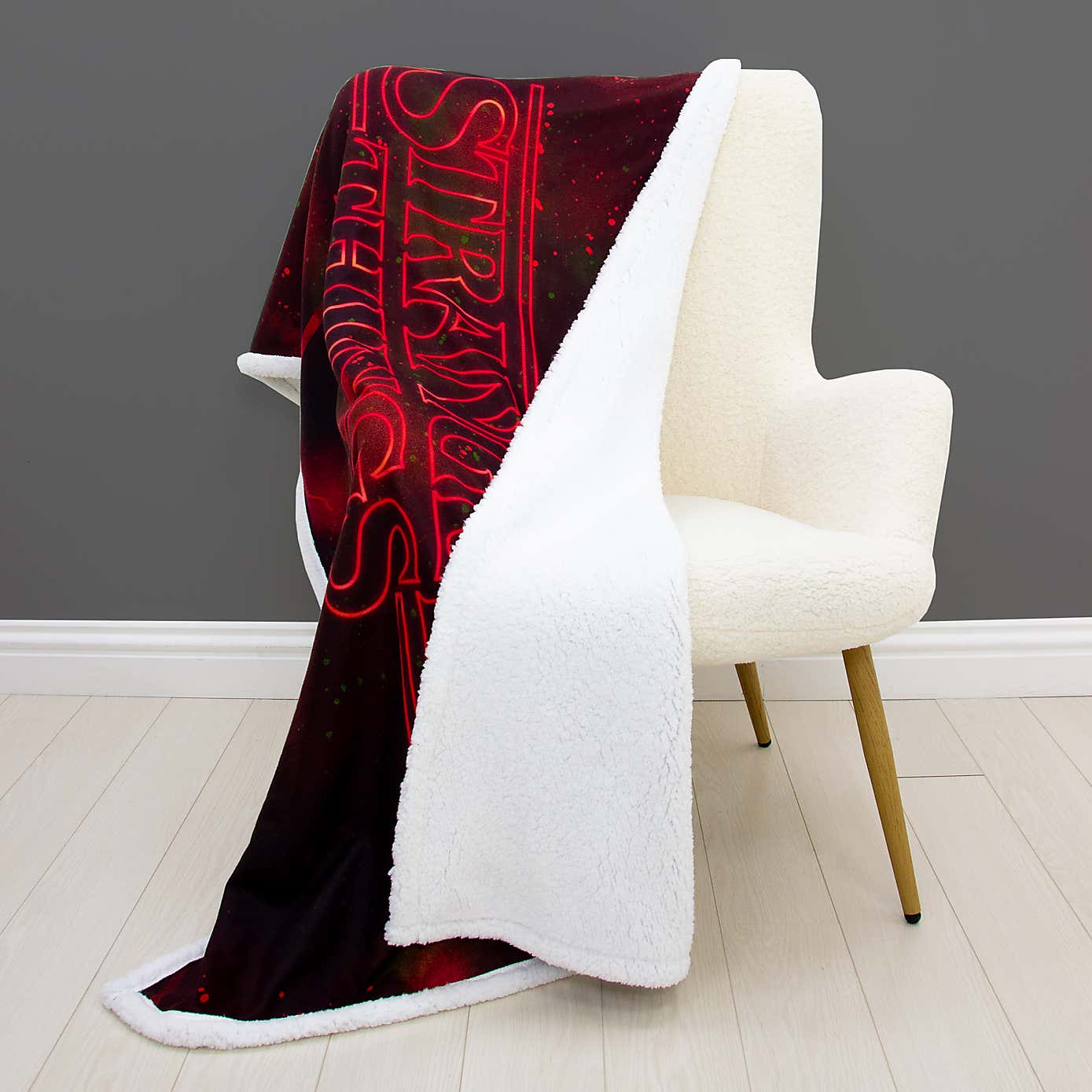 Carousel zoom image position 1 of 4