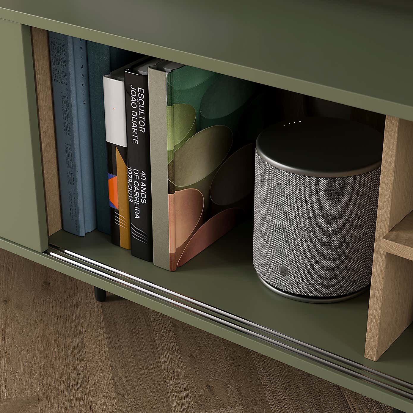 Carousel zoom image position 4 of 7