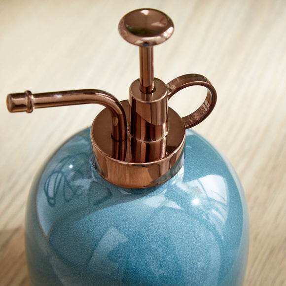 Carousel navigation image position 2 of 3