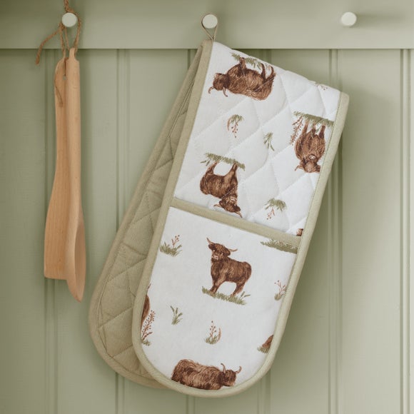 Catherine Lansfield Angus Highland Cow Double Oven Glove
