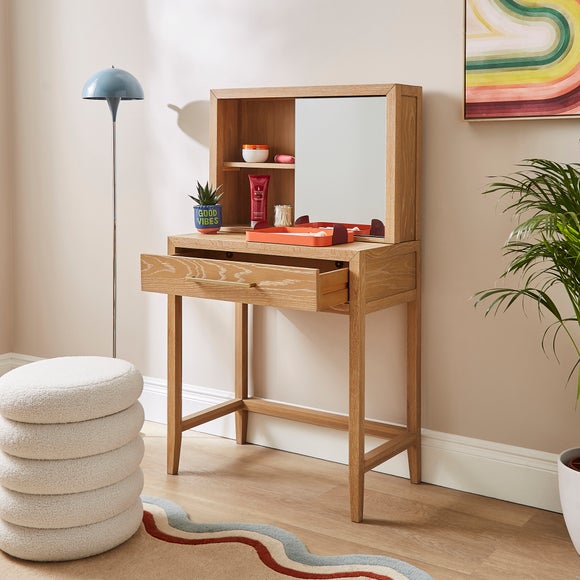 Carousel navigation image position 2 of 8