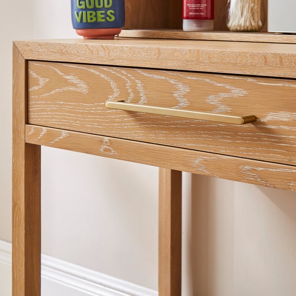 Carousel navigation image position 4 of 8