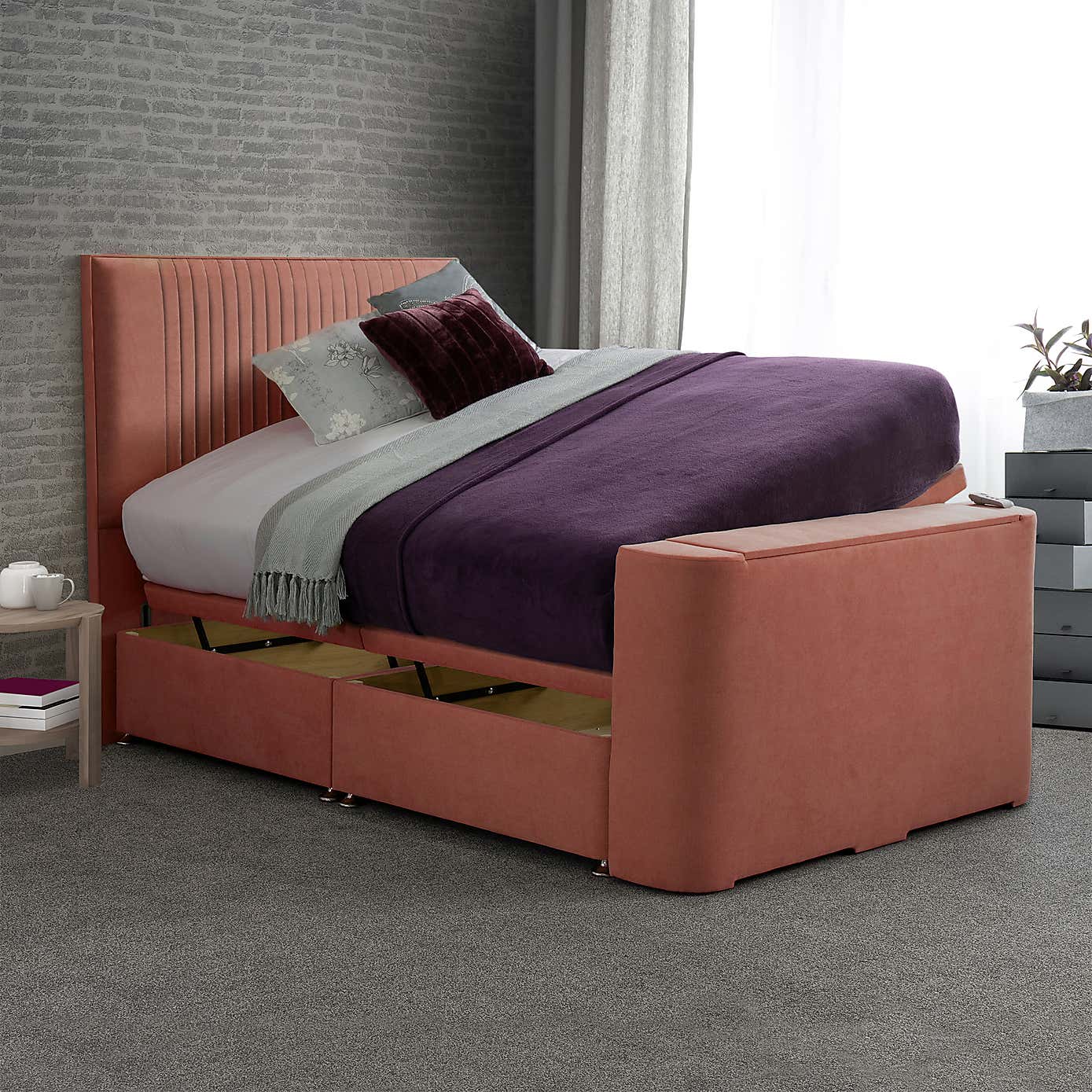 Carousel zoom image position 3 of 5