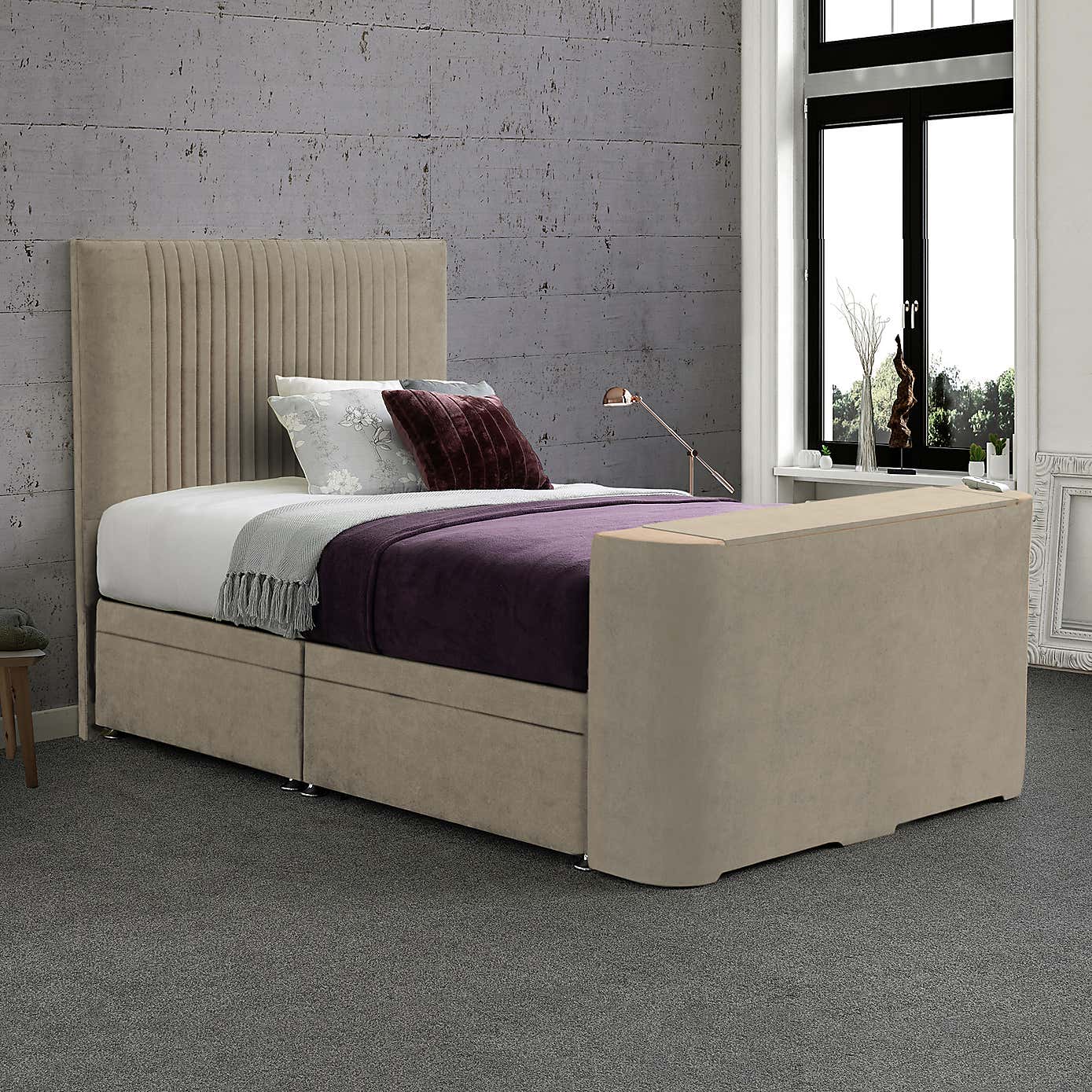 Carousel zoom image position 2 of 5