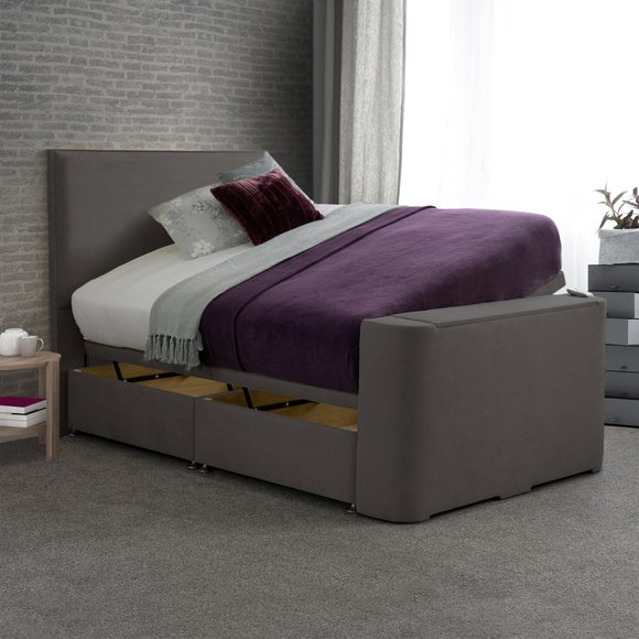 Carousel navigation image position 3 of 5