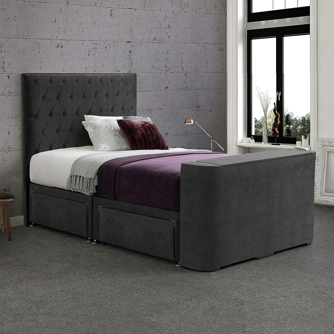 Carousel zoom image position 2 of 4