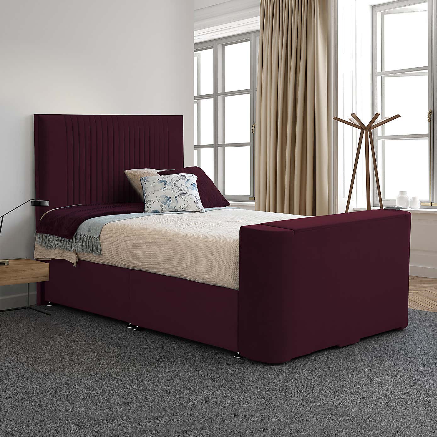 Carousel zoom image position 2 of 4