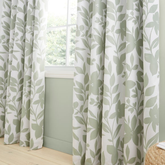 Carousel navigation image position 4 of 7