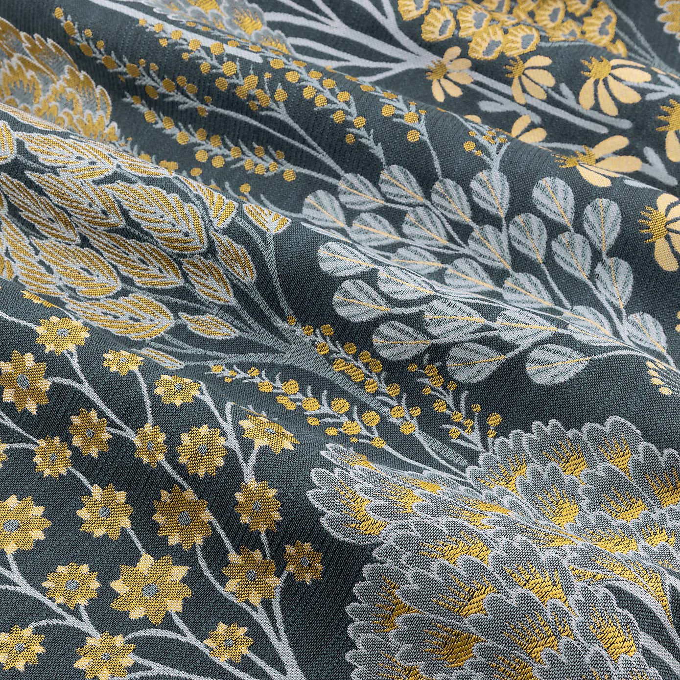 Carousel zoom image position 3 of 5