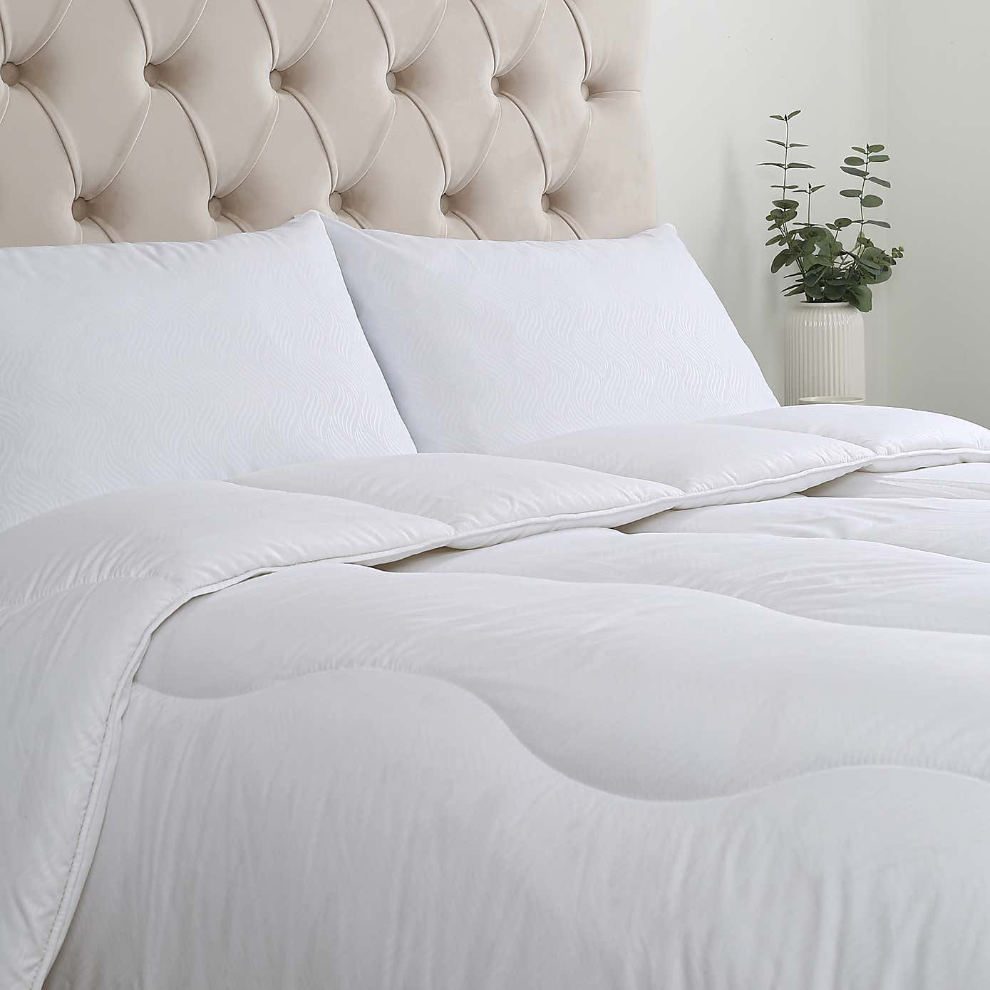 Carousel zoom image position 4 of 4