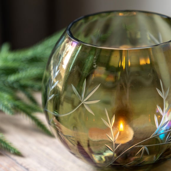 Carousel navigation image position 3 of 7