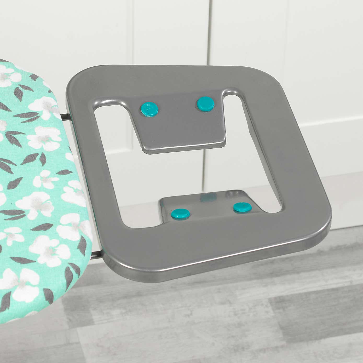 Carousel zoom image position 5 of 7