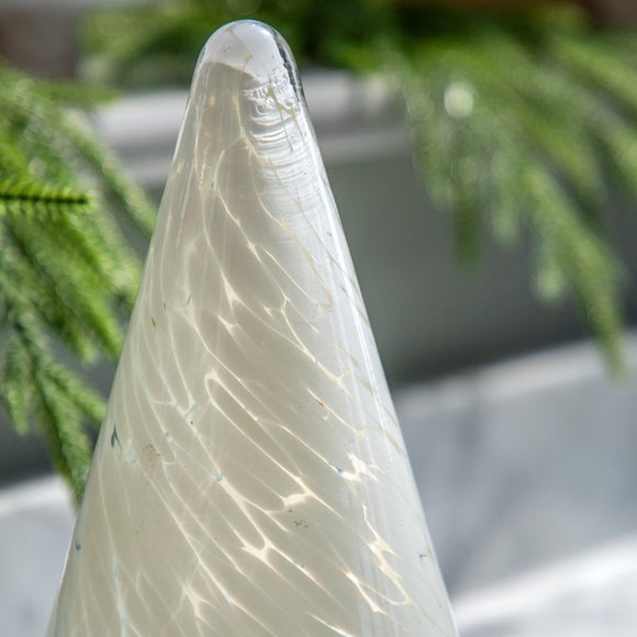 Carousel navigation image position 3 of 6