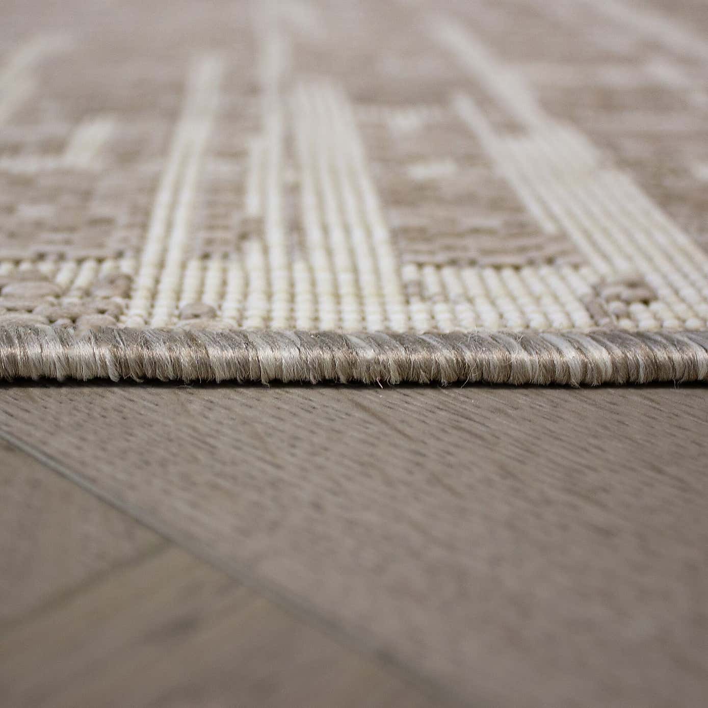 Carousel zoom image position 4 of 6