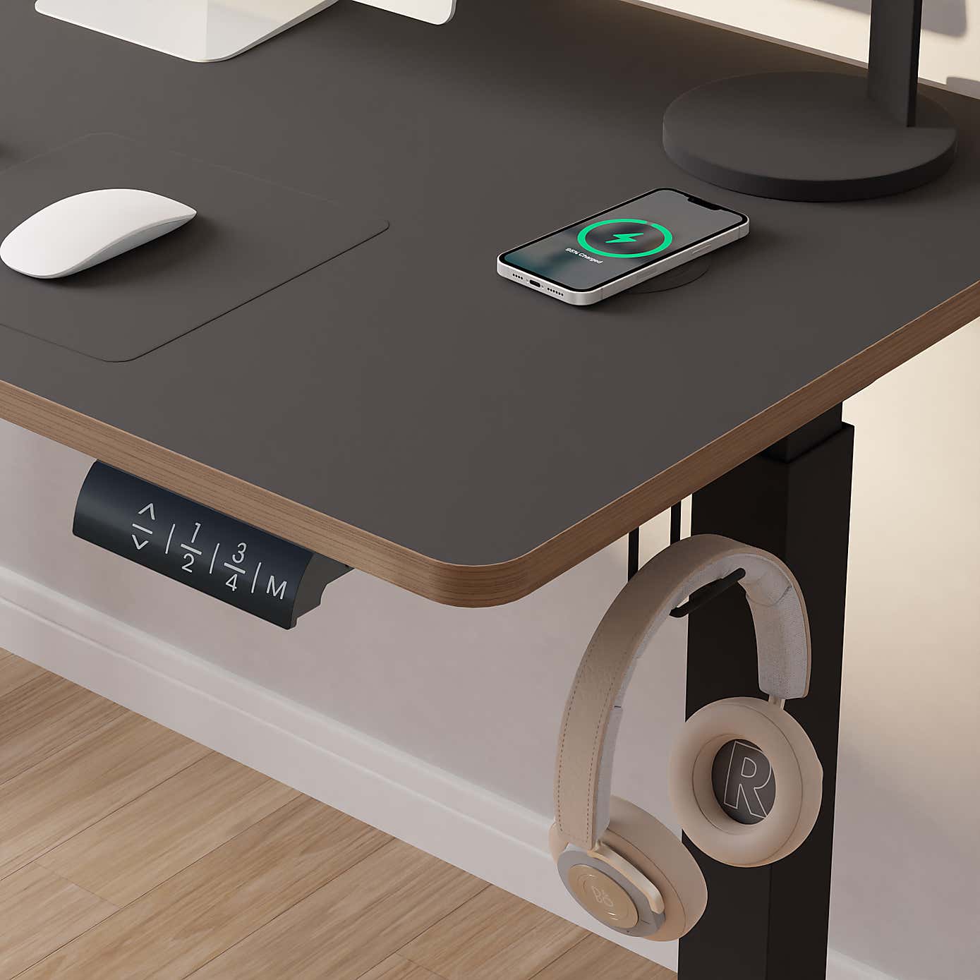 Carousel zoom image position 4 of 8