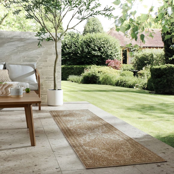 Traditional Border Indoor Outdoor Runner