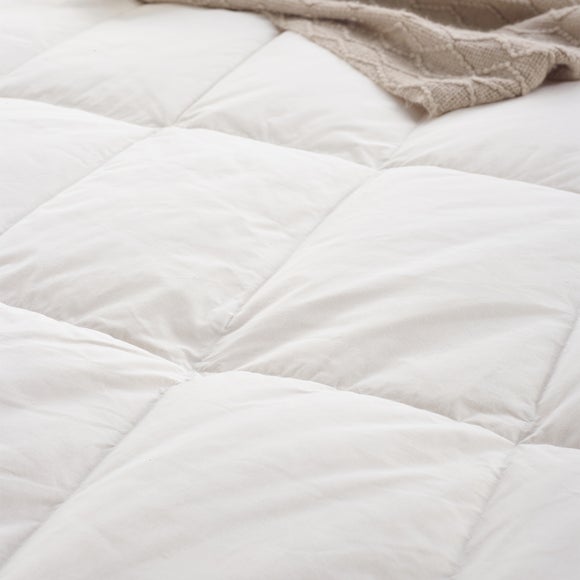 Carousel navigation image position 3 of 5