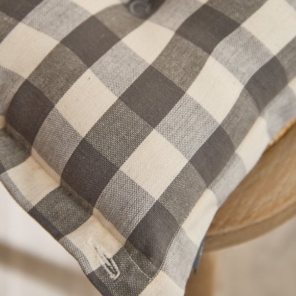 Carousel navigation image position 4 of 5