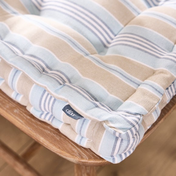 Carousel navigation image position 4 of 5