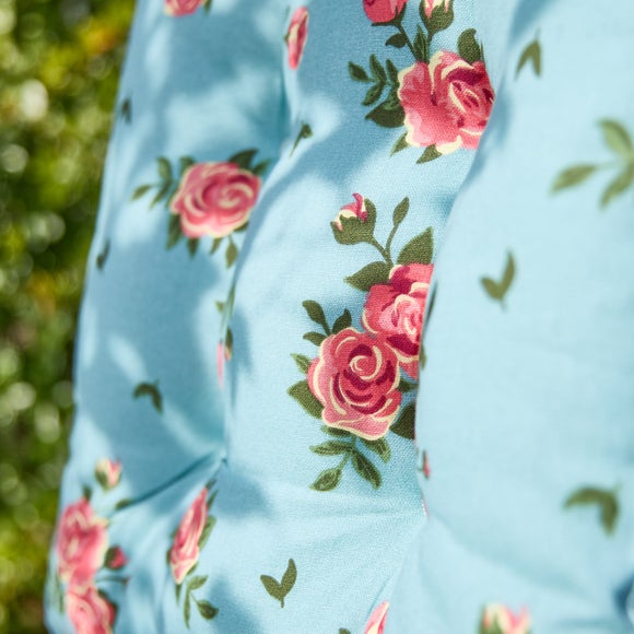 Carousel navigation image position 3 of 4