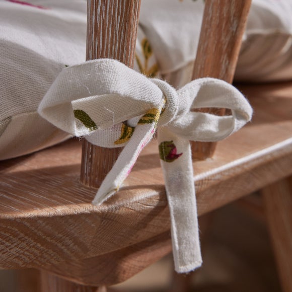 Carousel navigation image position 3 of 4