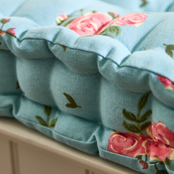 Carousel navigation image position 4 of 6