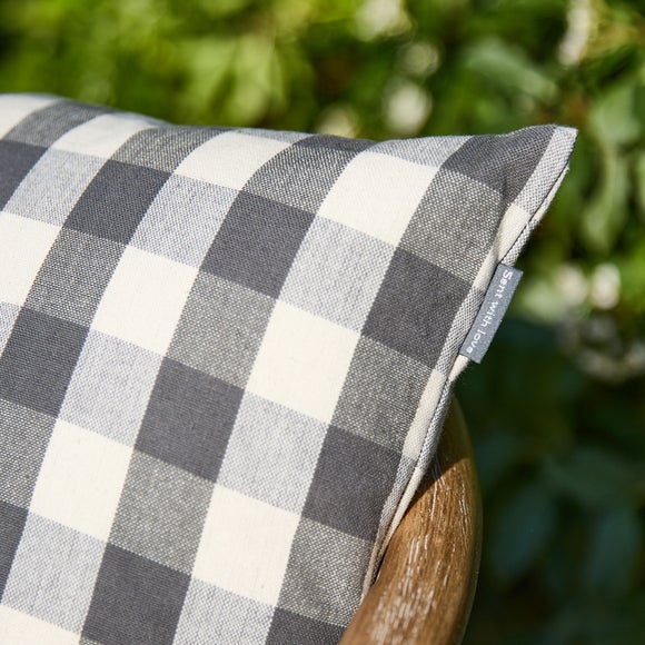 Photo 2 of Gingham Buttoned Square Cushion Photo 2 of Gingham Buttoned Square Cushion