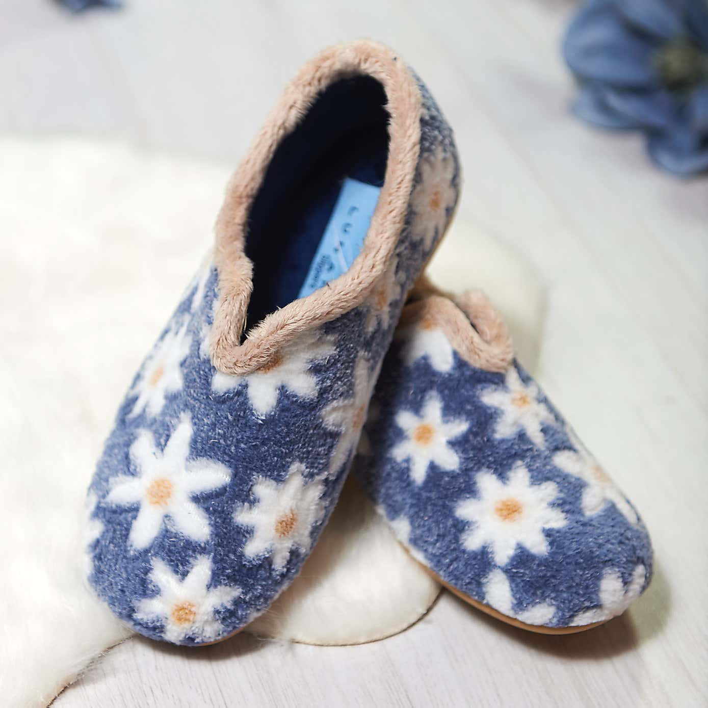 Carousel zoom image position 9 of 9