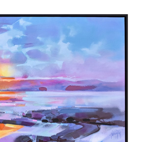 Carousel navigation image position 2 of 3